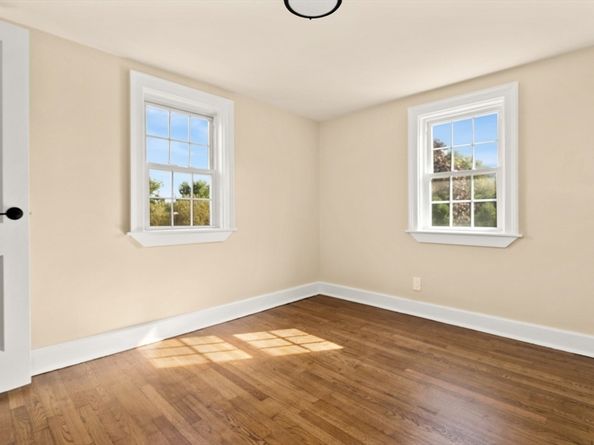 29 Reynolds Rd, Peabody MA 01960