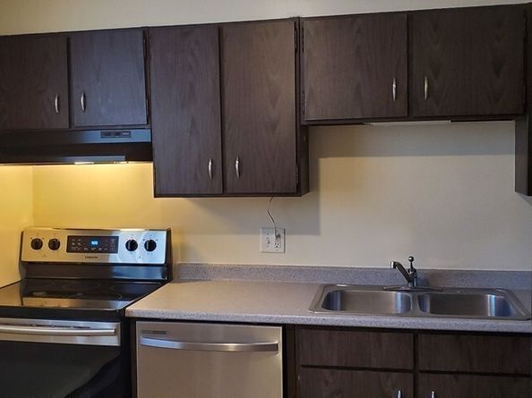 121 Bailey Street B12, Worcester MA 01602