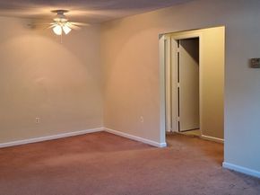 121 Bailey Street B12, Worcester MA 01602