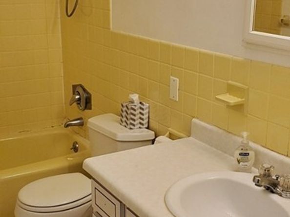 121 Bailey Street B12, Worcester MA 01602