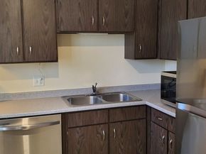121 Bailey Street B12, Worcester MA 01602