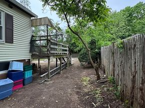 17 Middleton St, Milford MA 01757