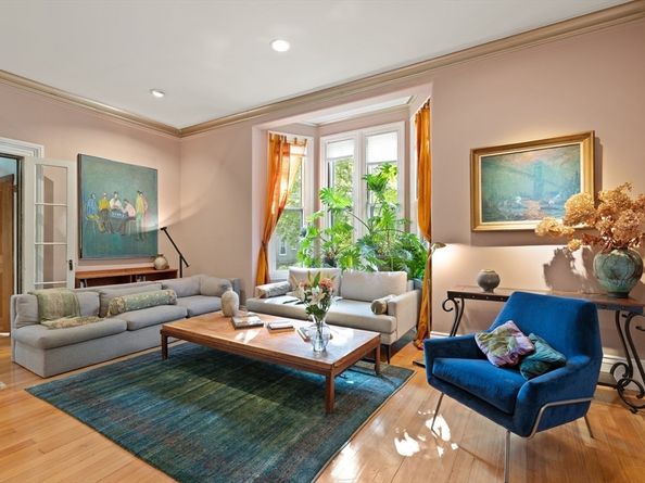 32 Hawthorn St, Cambridge MA 02138