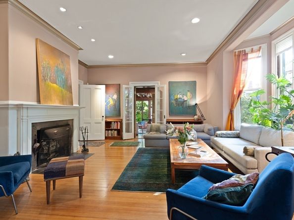 32 Hawthorn St, Cambridge MA 02138