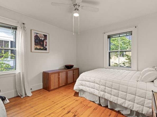 32 Hawthorn St, Cambridge MA 02138