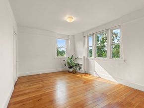 32 Hawthorn St, Cambridge MA 02138