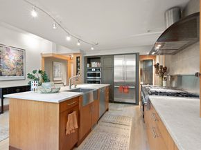 32 Hawthorn St, Cambridge MA 02138