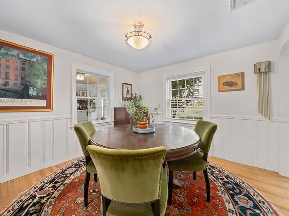 83 Forbes Hill Rd, Quincy MA 02170