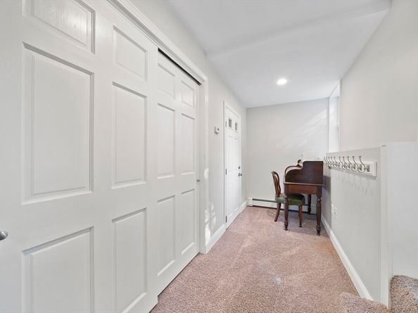 83 Forbes Hill Rd, Quincy MA 02170