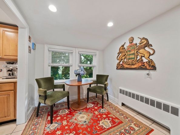 83 Forbes Hill Rd, Quincy MA 02170