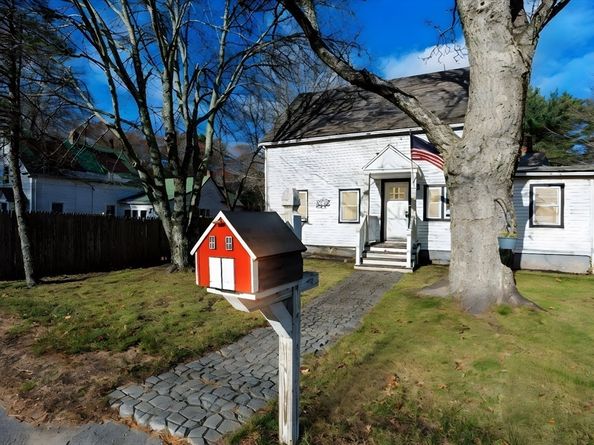 571 Wareham Street, Middleboro MA 02346