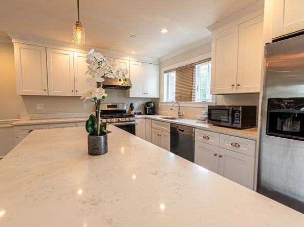 2 Mitchell Lane B, Weymouth MA 02190