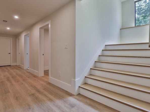 18 Blueberry Lane, Lexington MA 02420