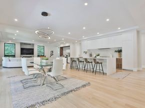 18 Blueberry Lane, Lexington MA 02420