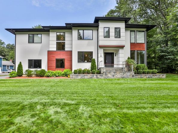 18 Blueberry Lane, Lexington MA 02420