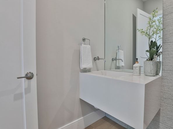 18 Blueberry Lane, Lexington MA 02420