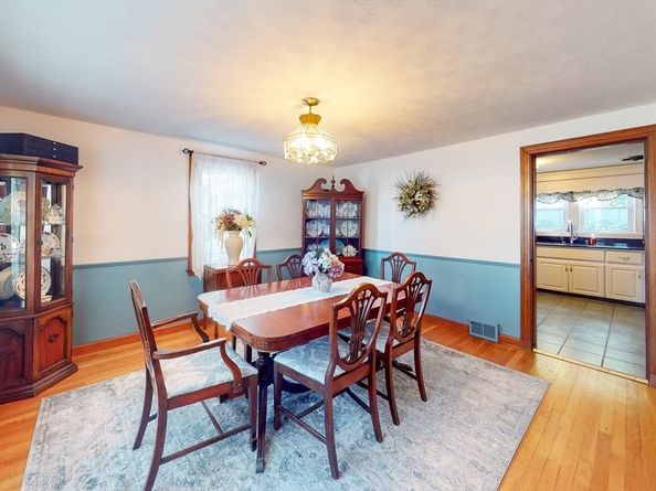 102 Conrad St, Braintree MA 02184