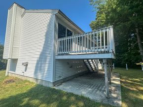 82 4th St, Worcester MA 01602