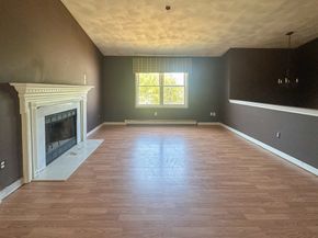 82 4th St, Worcester MA 01602