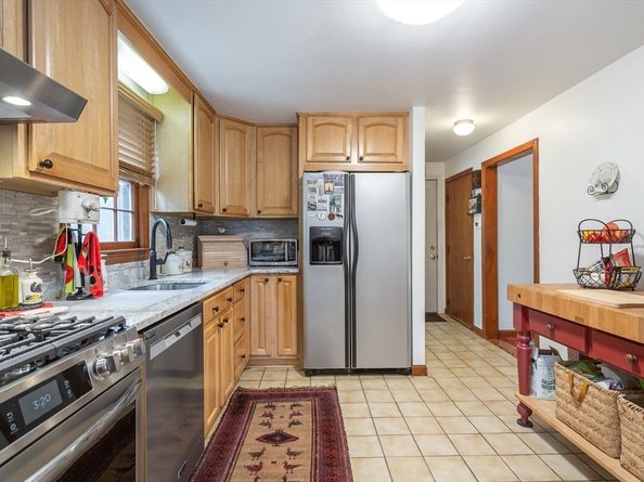 357 Vernon St, Bridgewater MA 02324