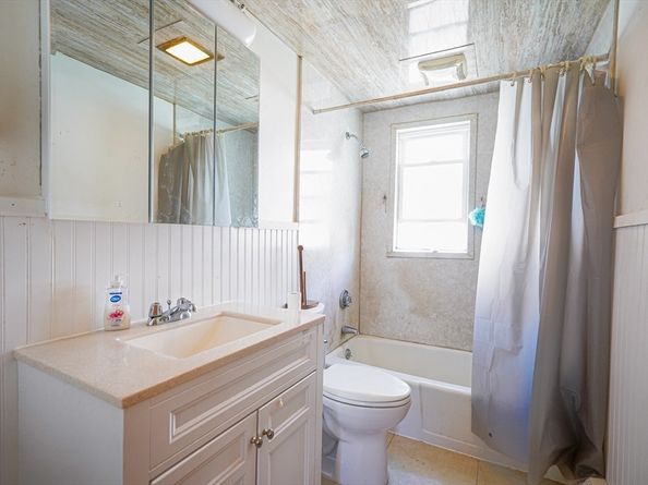 21 Arthur St, Quincy MA 02169