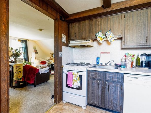 21 Arthur St, Quincy MA 02169