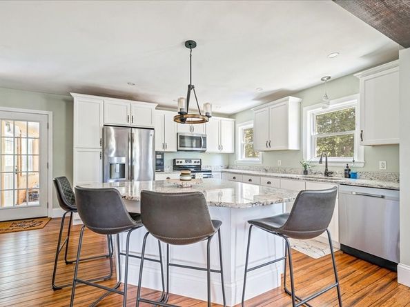 138 Fuller St, Halifax MA 02338