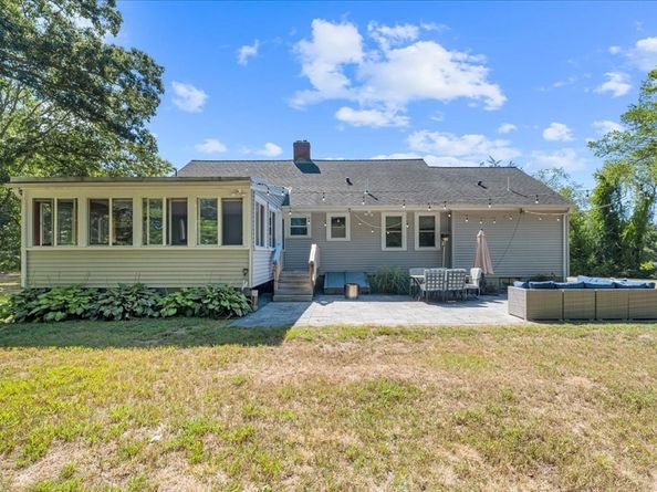 138 Fuller St, Halifax MA 02338