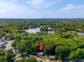 53 S Shore Rd, Holbrook MA 02343