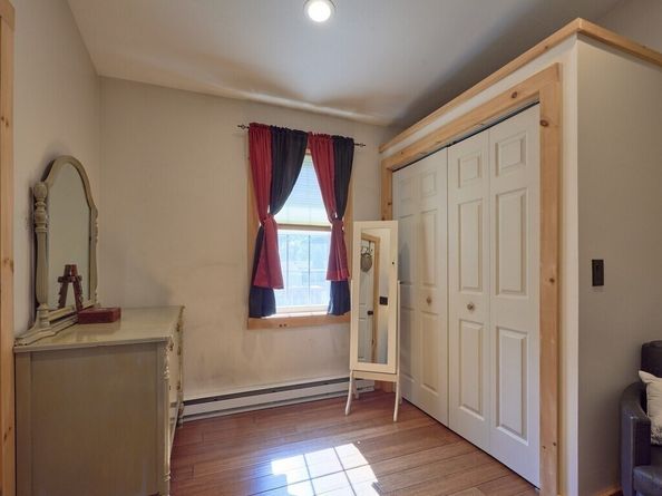6 Pitcairn Ave, Leicester MA 01524