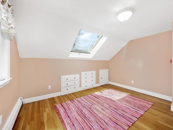 338 Thacher St, Milton MA 02186