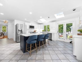 338 Thacher St, Milton MA 02186