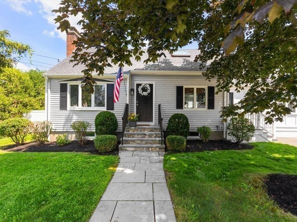 338 Thacher St, Milton MA 02186