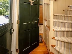 20 Cannon St, Mattapoisett MA 02739