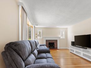 95 Bedford St, Burlington MA 01803