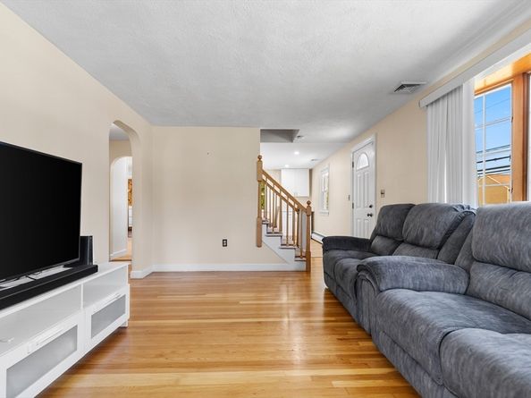 95 Bedford St, Burlington MA 01803