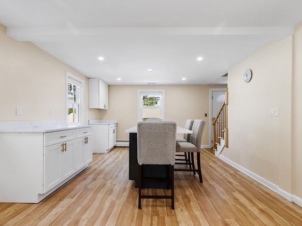 95 Bedford St, Burlington MA 01803