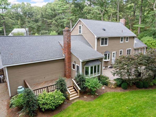 2 Knollwood Drive, Dover MA 02030