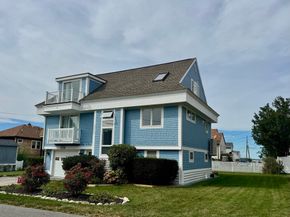12 Wolcott St, Weymouth MA 02191
