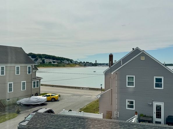 12 Wolcott St, Weymouth MA 02191