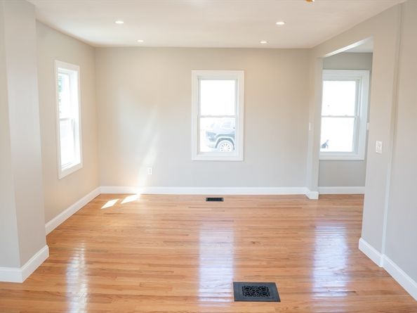 74 Sylvan St, Danvers MA 01923