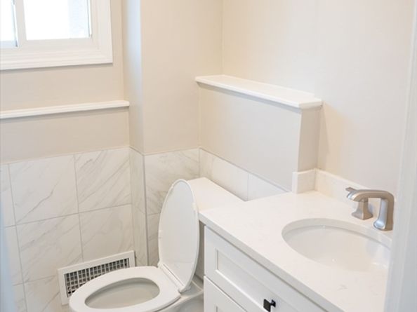 74 Sylvan St, Danvers MA 01923