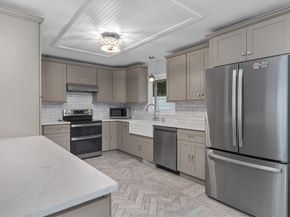 7 Church St Ext, West Brookfield MA 01585