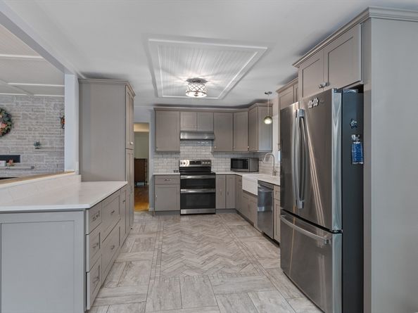 7 Church St Ext, West Brookfield MA 01585