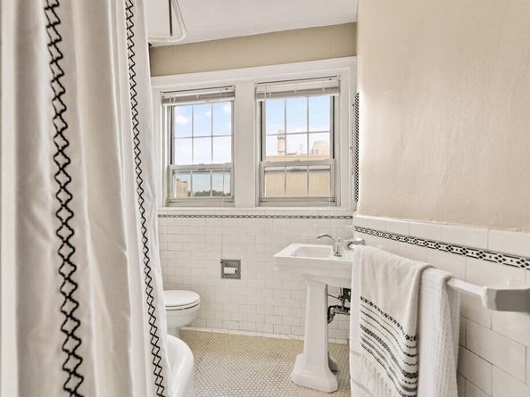 3 Arlington St 31, Cambridge MA 02140