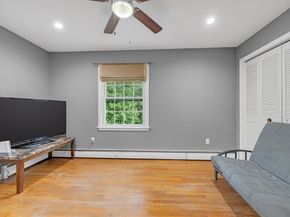 24 Cricket Drive, Sturbridge MA 01566