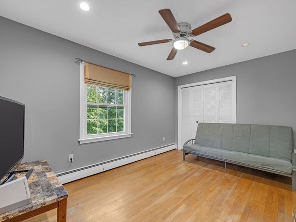 24 Cricket Drive, Sturbridge MA 01566