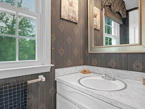 24 Cricket Drive, Sturbridge MA 01566
