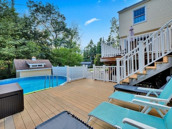 24 Cricket Drive, Sturbridge MA 01566