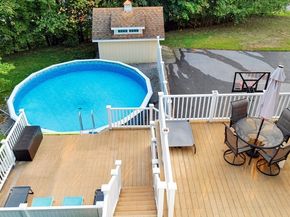 24 Cricket Drive, Sturbridge MA 01566